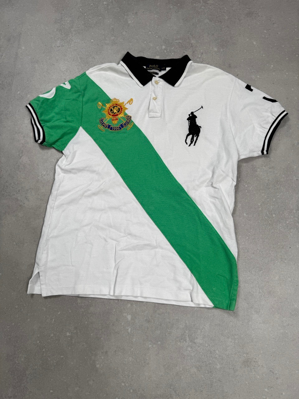 Ralph Lauren Polo (L)